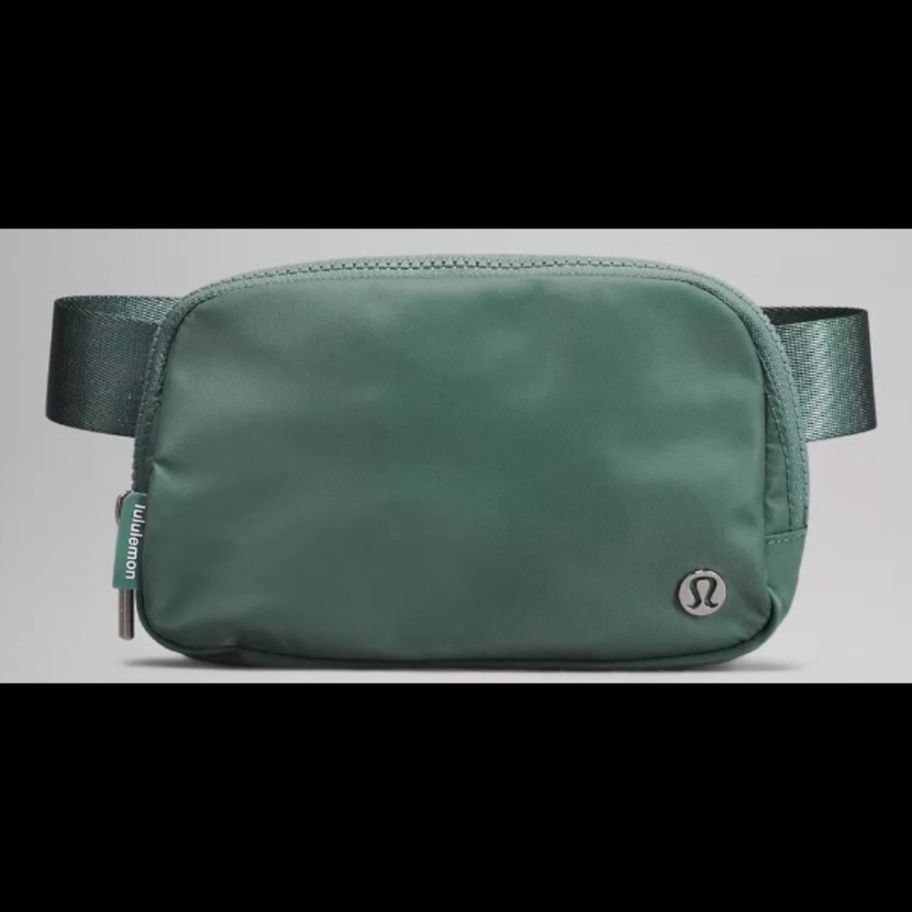 RARE Tidewater Teal Belt Bag NWT